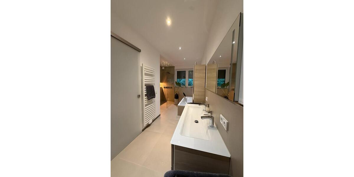 Einfamilienhaus Gangelt - 12 Zimmer, 240 m&sup2;, 875.000&euro; | Angebot:27079086