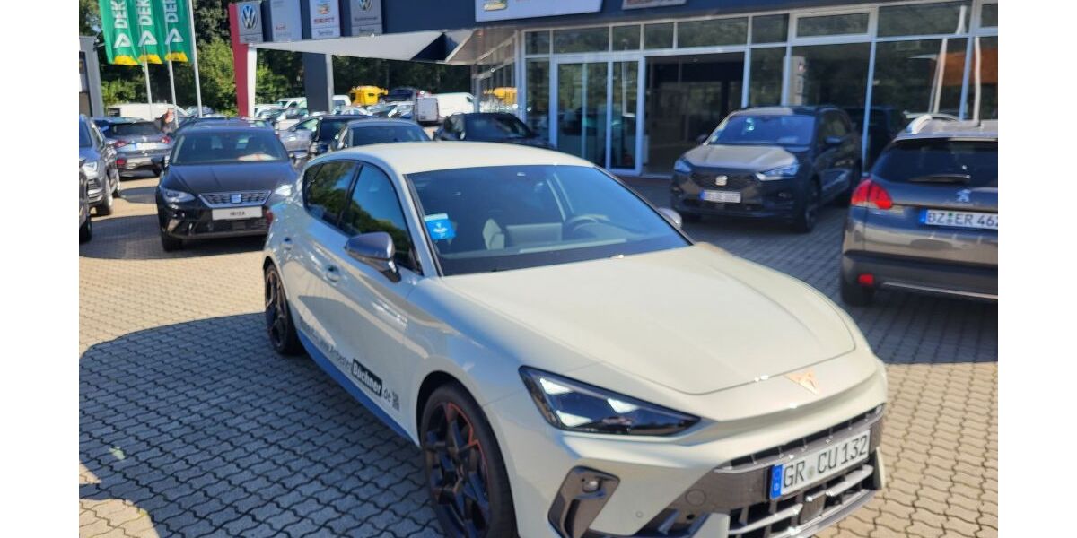 Cupra Leon 7.500 km 29.990 &euro; Görlitz 02828