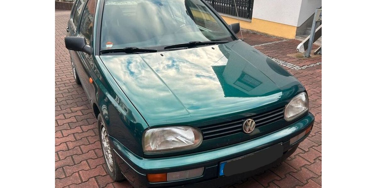 VW Golf 145.000 km 950 &euro; Weimar 99425