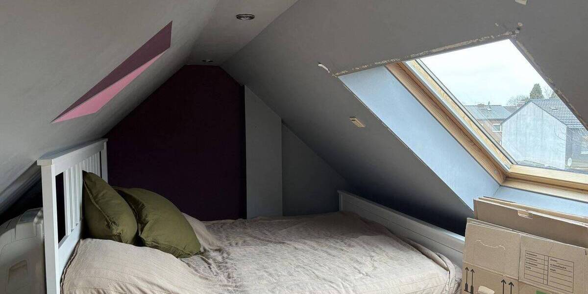 Etagenwohnung Moers Kapellen-Mitte - 3 Zimmer, 110 m&sup2;, 299.000&euro; | Angebot:26092484