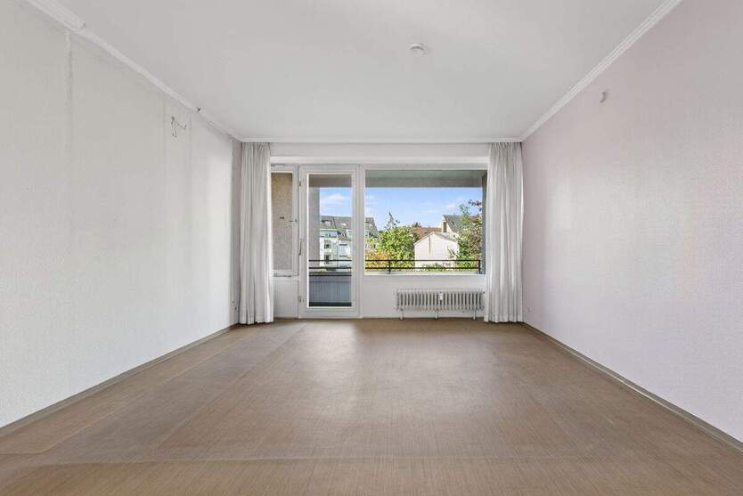 Charmante 3-Zimmer-Wohnung mit Loggia und Potenzial in Karlsruhe-Beiertheim 3 zimmer