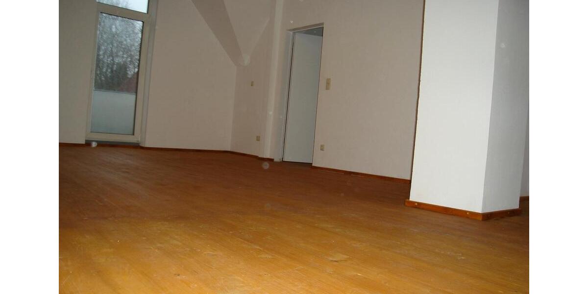 Etagenwohnung Preetz - 3 Zimmer, 96 m&sup2;, 938&euro; | Angebot:26324230