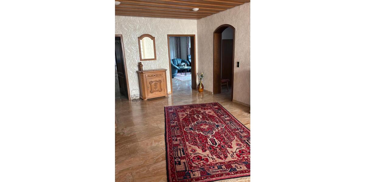 Einfamilienhaus Hillesheim - 8 Zimmer, 250 m&sup2;, 490.000&euro; | Angebot:26984224