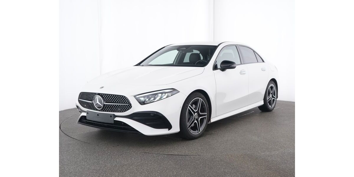 Mercedes-Benz A 180 8.892 km 32.980 &euro; Dörfles-Esbach 96487