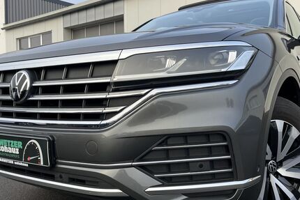 VW Touareg 33.006 km 53.860 &euro; Marktredwitz 95615