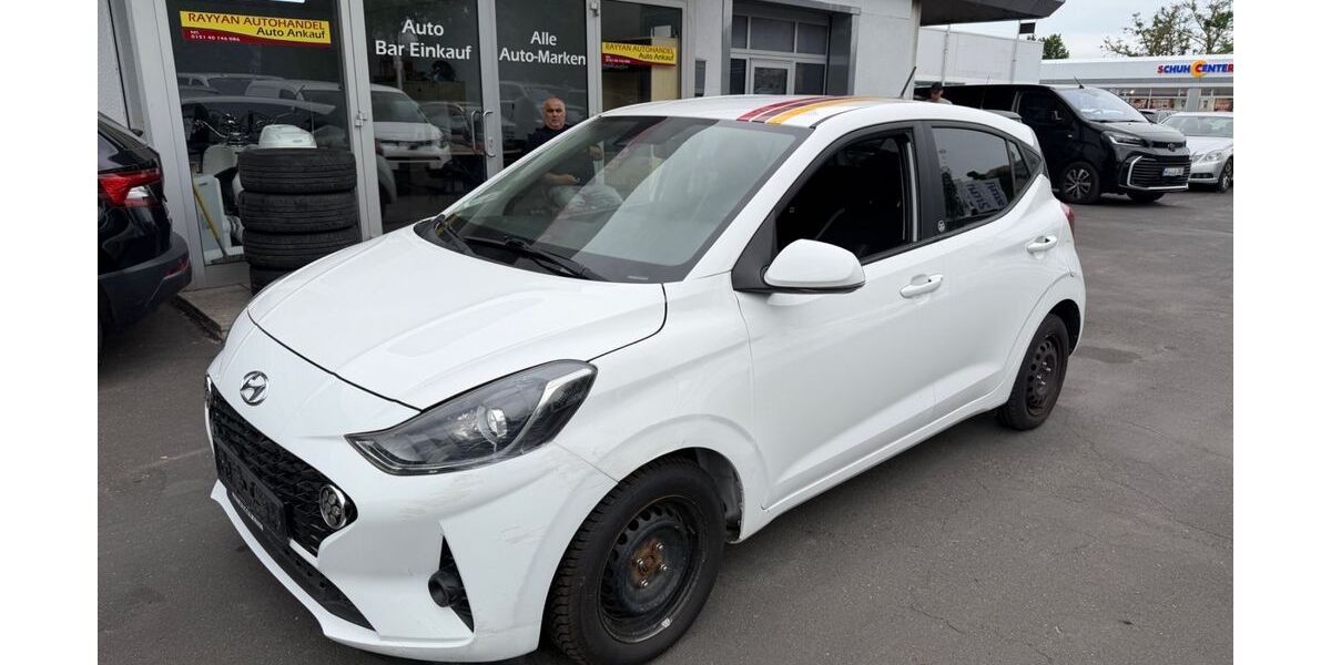Hyundai i10 69.000 km 7.200 &euro; Würzburg 97076