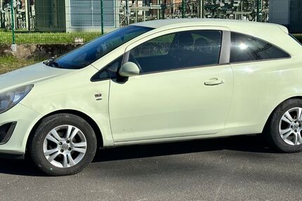 Opel Corsa 129.887 km 2.950 &euro; Siegen 57080