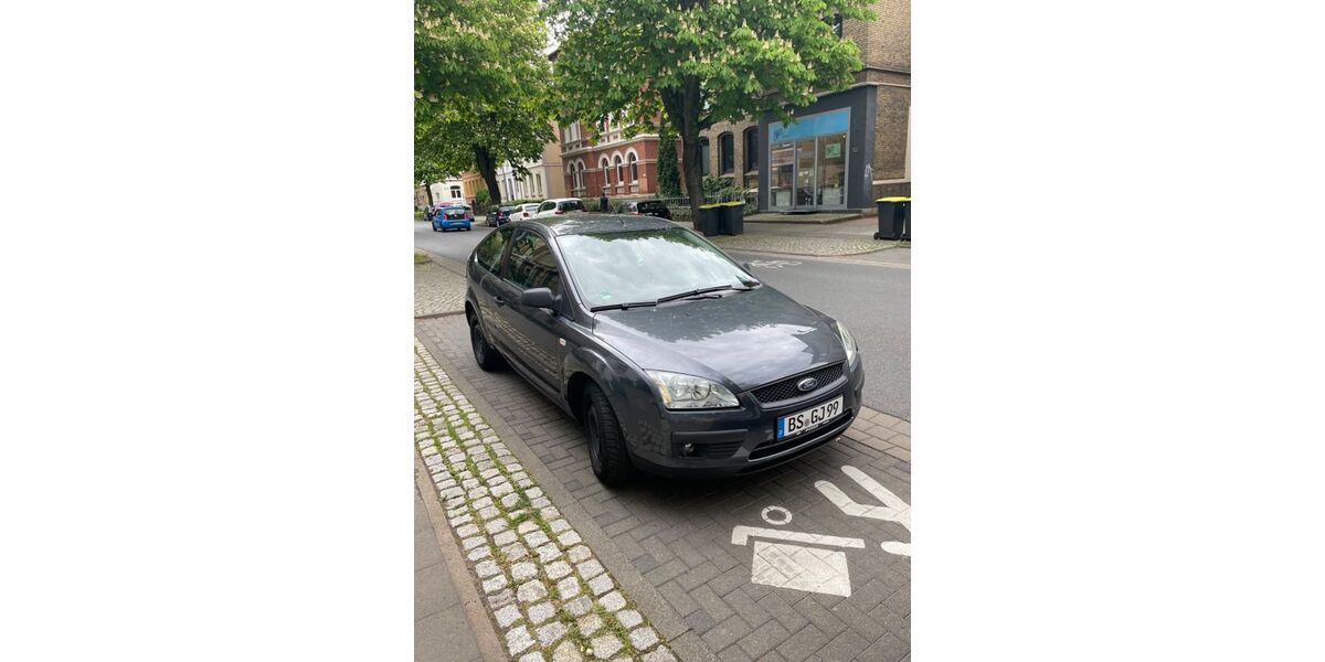 Ford Focus 130.000 km 2.100 &euro; Braunschweig 38104