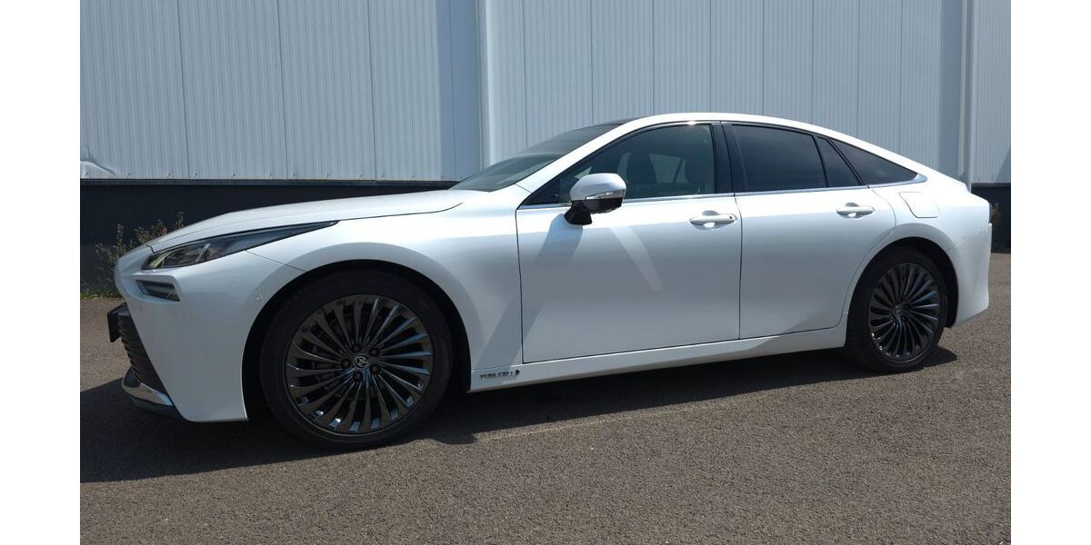Toyota Mirai 28.200 km 19.635 &euro; Blankenfelde-Mahlow bei BERLIN 15831