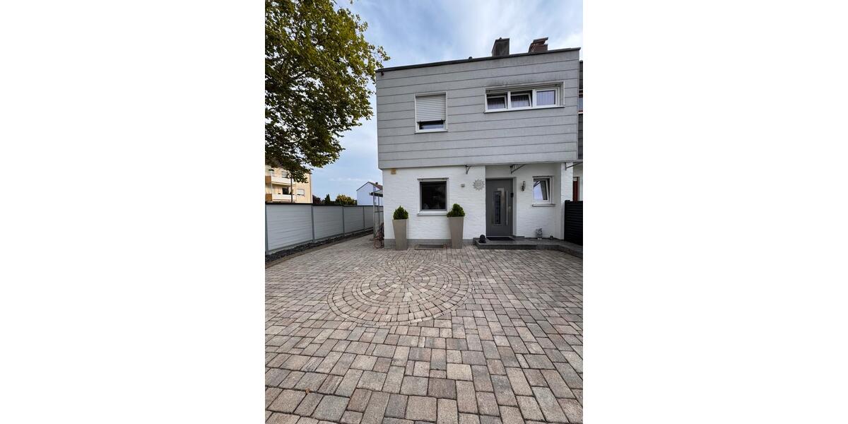 Doppelhaushälfte Wassertrüdingen - 5 Zimmer, 140 m&sup2;, 442.000&euro; | Angebot:26942110