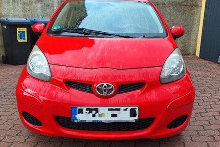 Toyota Aygo (X) 139.830 km 2.500 &euro; Dresden 01328