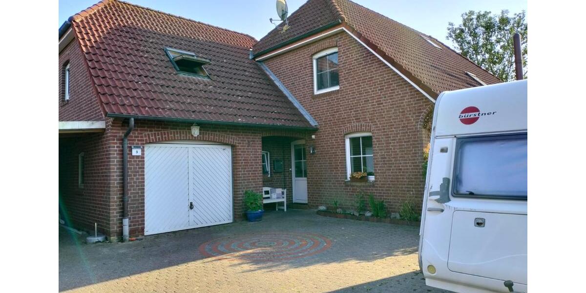 Einfamilienhaus Blomberg - 8 Zimmer, 180 m&sup2;, 380.000&euro; | Angebot:26985362