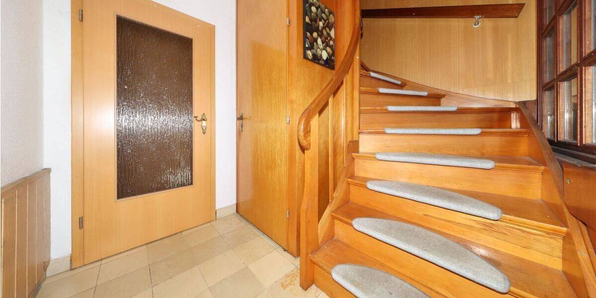 Mehrfamilienhaus, Wohnhaus Zetel Neuenburg - 6 Zimmer, 135 m&sup2;, 295.000&euro; | Angebot:26825651