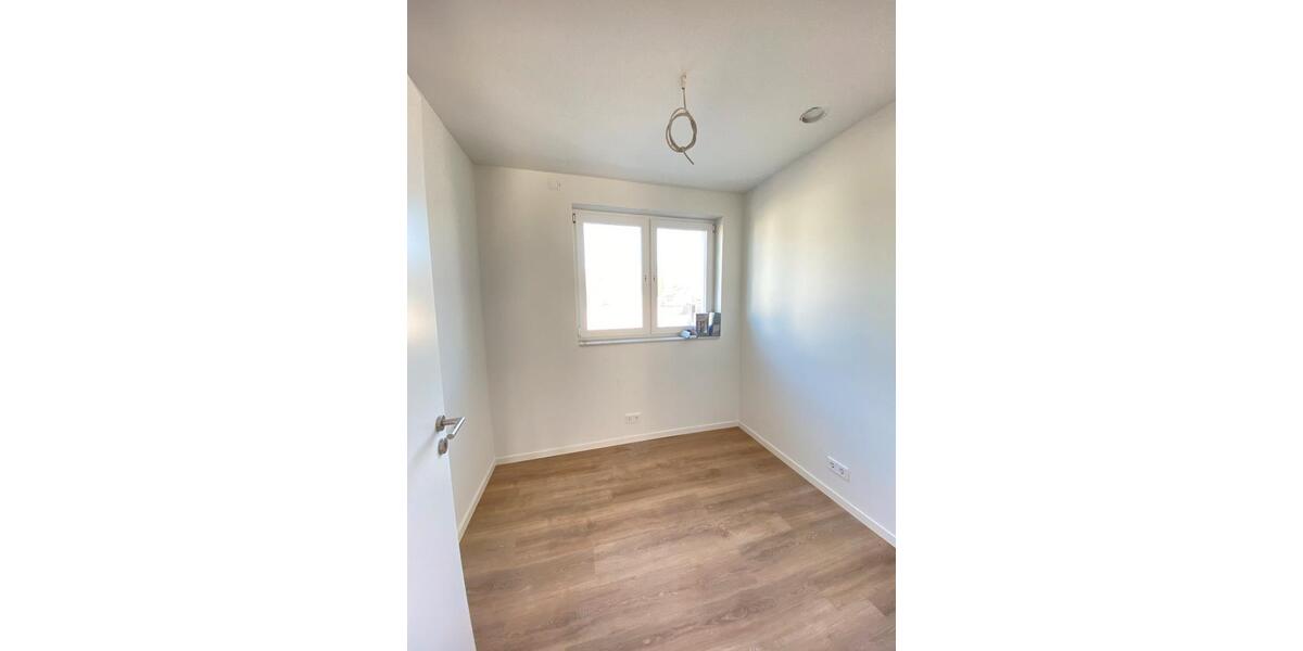 Doppelhaushälfte Erftstadt - 5 Zimmer, 152 m&sup2;, 1.895&euro; | Angebot:26553652
