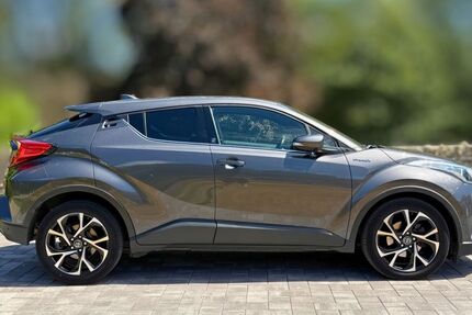 Toyota C-HR 100.000 km 16.300 &euro; Konz 54329
