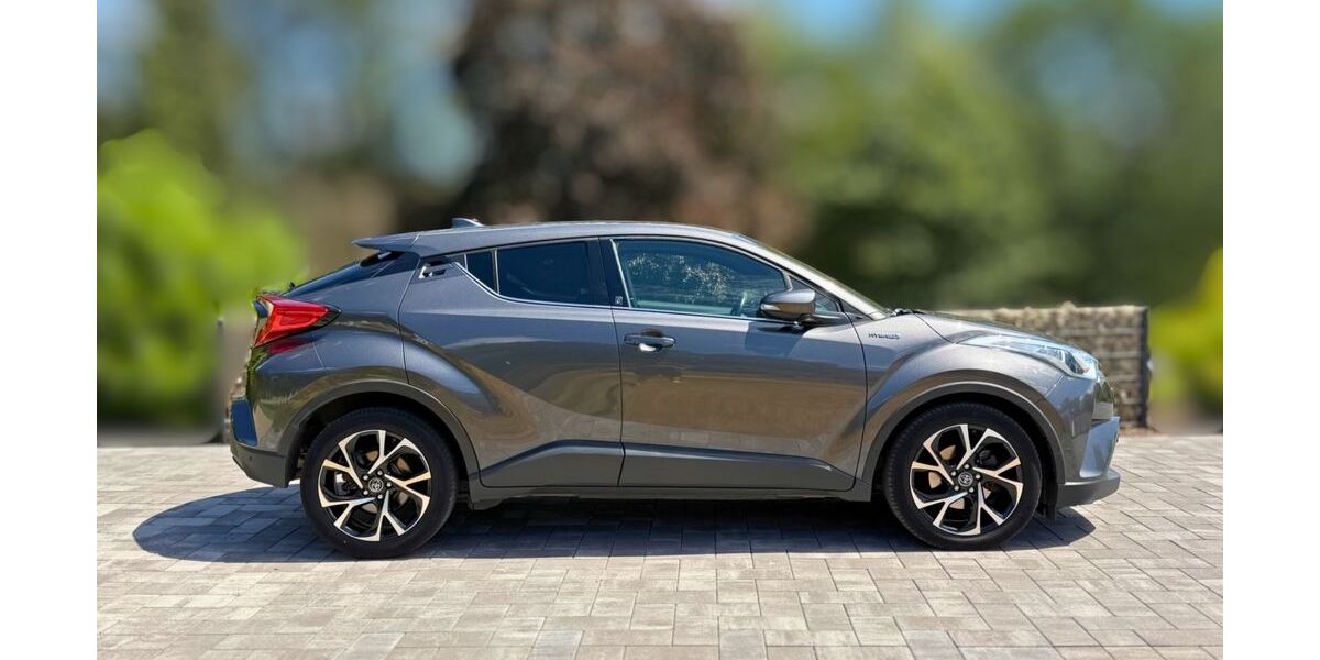 Toyota C-HR 100.000 km 16.300 &euro; Konz 54329