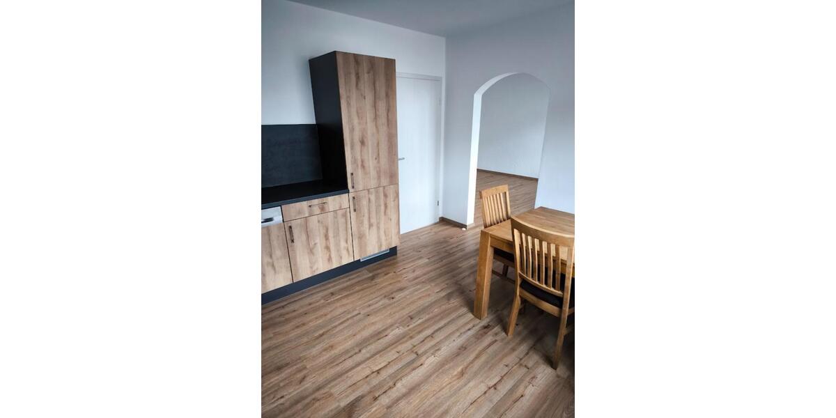 Erdgeschoßwohnung Regen - 4 Zimmer, 80 m&sup2;, 700&euro; | Angebot:25321403