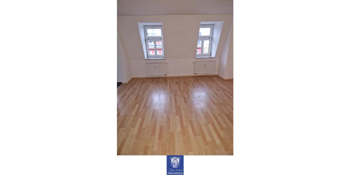 Dachgeschoßwohnung Freital - 3 Zimmer, 67 m&sup2;, 475&euro; | Angebot:26357500