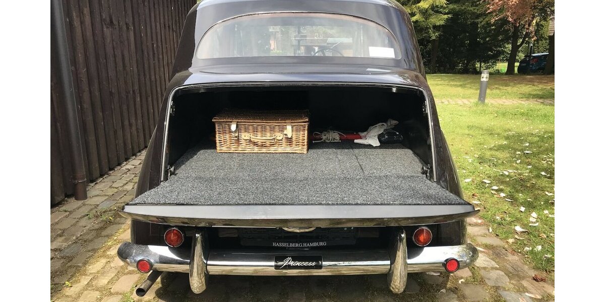 Austin Rover Austin Vanden Plas Princess Saloncar A135 67.679 km 14.999 &euro; Hamburg 22339