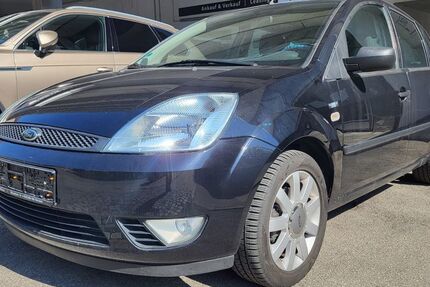 Ford Fiesta 78.000 km 3.900 € München 81541