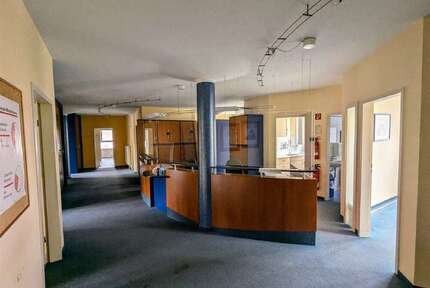Wohnung zum Kaufen in Roding 390.000 € 218 m²