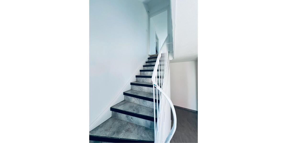 Etagenwohnung Nordendorf - 4 Zimmer, 161 m&sup2;, 2.000&euro; | Angebot:26677294
