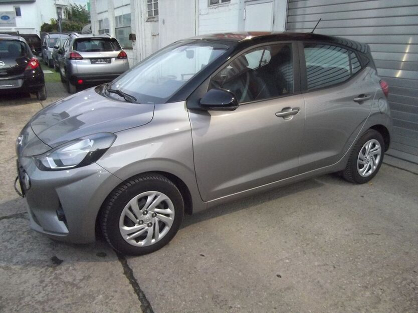 Hyundai i10 21.800 km 14.990 € Berlin 12277