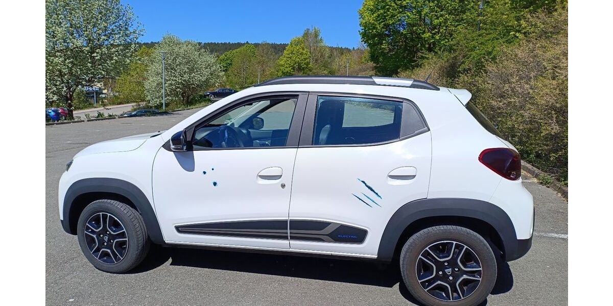 Dacia Spring 15.000 km 10.200 &euro; Meiningen 98617
