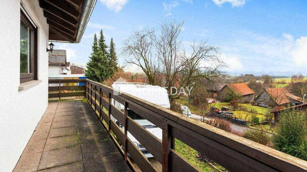 Einfamilienhaus Gersfeld Sandberg - 8 Zimmer, 168 m&sup2;, 325.000&euro; | Angebot:25773264