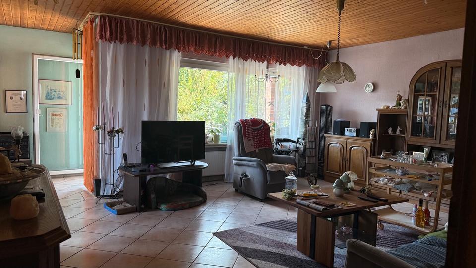 Mehrfamilienhaus, Wohnhaus Wilnsdorf - 10 Zimmer, 255 m&sup2;, 345.000&euro; | Angebot:27121666