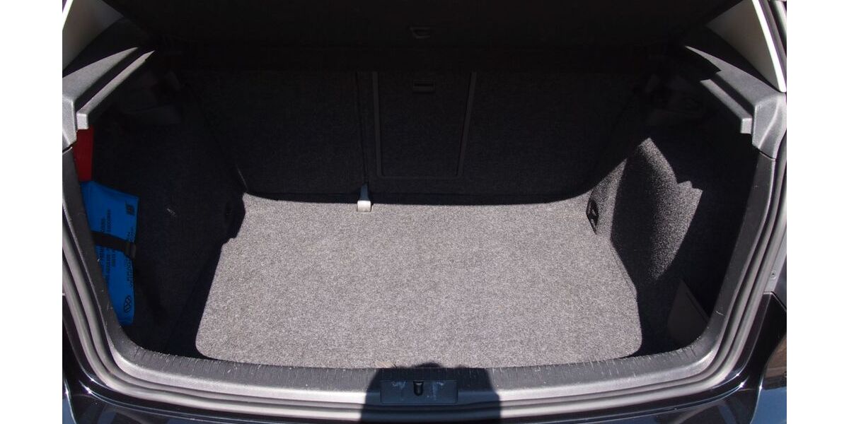VW Golf 167.000 km 8.800 &euro; Haslach im Kinzigtal 77716