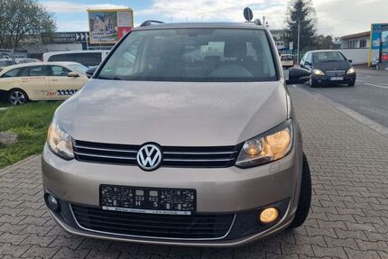 VW Touran 263.000 km 7.500 &euro; Dietzenbach 63128