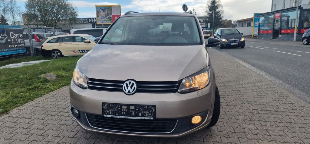 VW Touran 263.000 km 7.500 &euro; Dietzenbach 63128