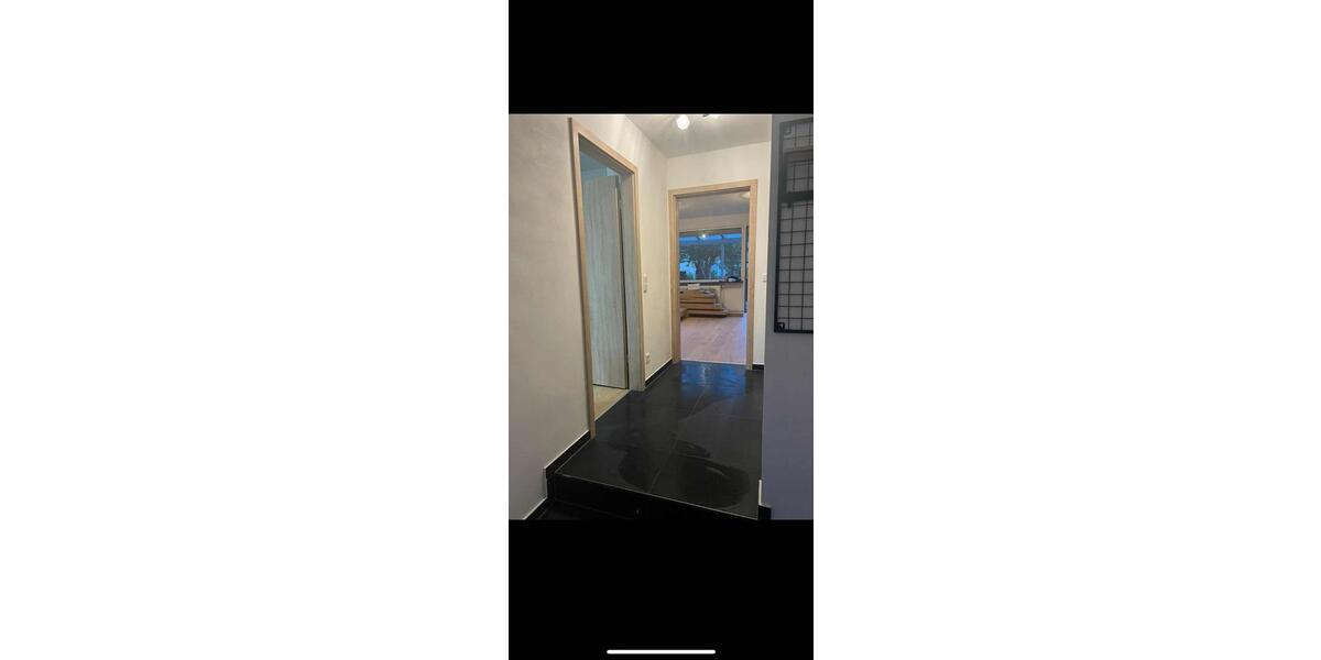 Saniertes Reihenmittelhaus mit Garten in Nürnberg Eibach 4 zimmer