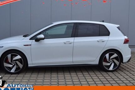 VW Golf 32.717 km 27.359 &euro; Bautzen 02625