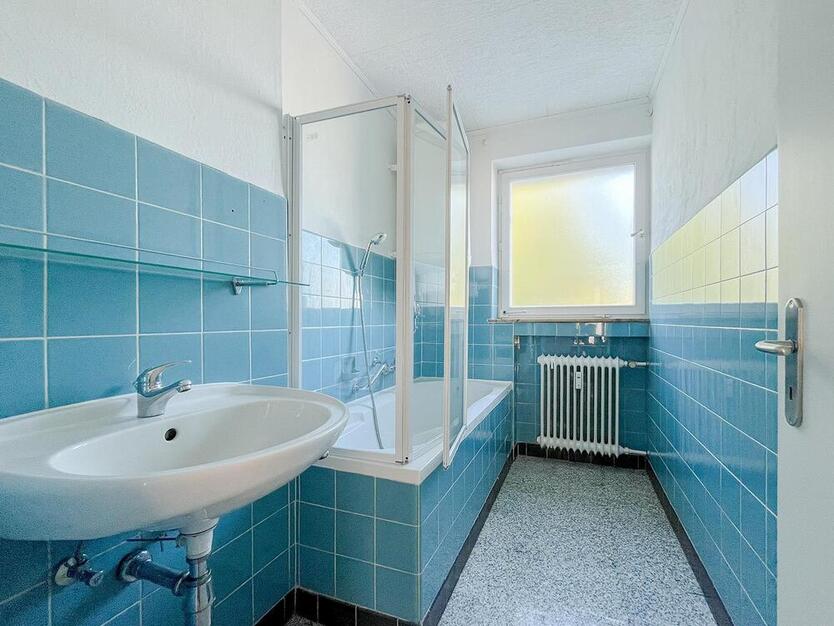 Leerstehend! Renovierungsbedürftige Wohnung mit Balkon in Nürnberger Nordstadt 2 zimmer