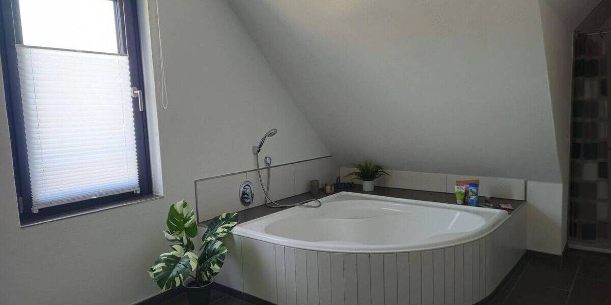 Etagenwohnung Erlach am Main Erlach - 3 Zimmer, 92 m&sup2;, 289.000&euro; | Angebot:26197973