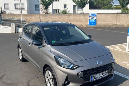 Hyundai i10 17.500 km 12.900 &euro; Bergisch Gladbach 51429
