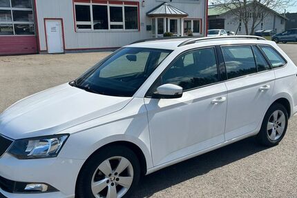 Skoda Fabia 79.000 km 9.990 &euro; Geisingen 78187