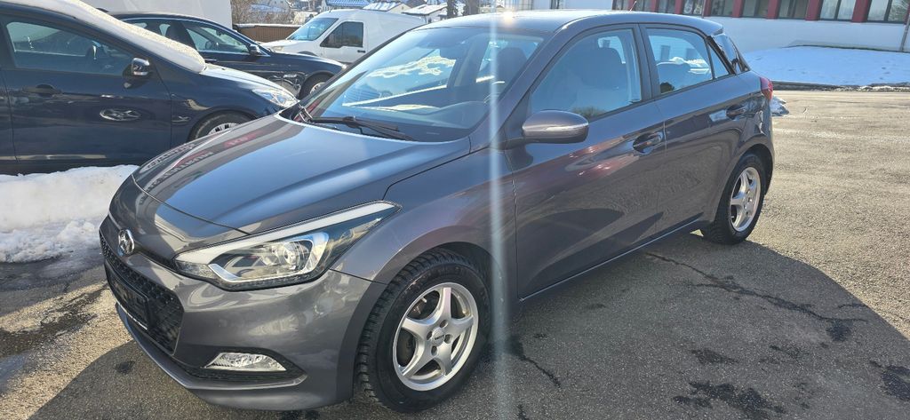 Hyundai i20 52.700 km 5.700 &euro; Fürstenstein 94538
