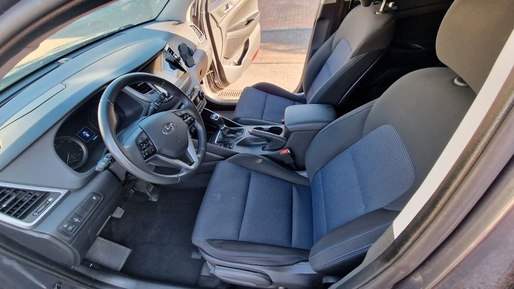 Hyundai TUCSON 156.381 km 12.800 &euro; Ottersweier 77833