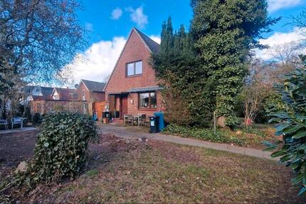 Haus Ahrensburg - 5.5 Zimmer, 120 m&sup2;, 450.000&euro; | Angebot:25958518