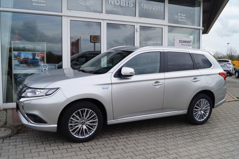 Mitsubishi Outlander 37.542 km 23.490 € Stollberg 09366