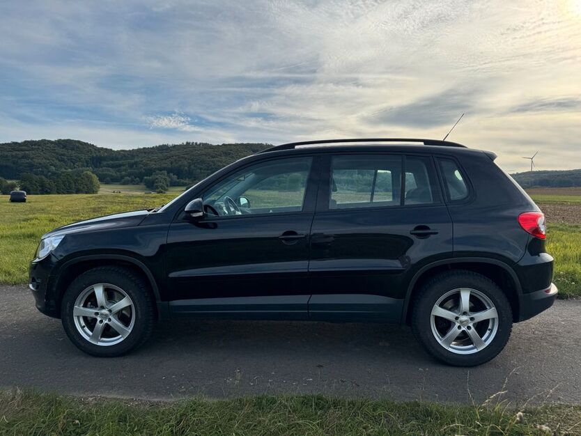 VW Tiguan 148.921 km 5.950 € Dautphetal 35232