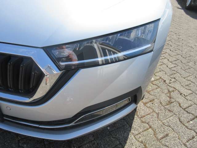 Skoda Octavia Style 2.0 TDI DSG NAVI GRA LED ALU APS SIT 82.800 km 22.900 &euro; Bergkamen 59192