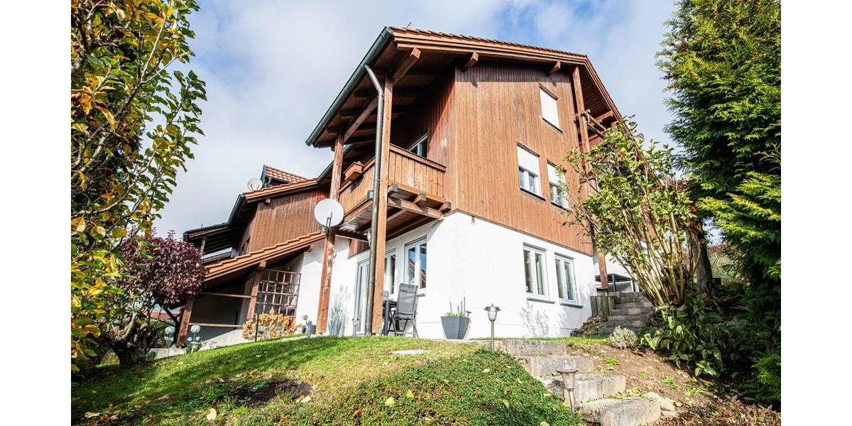 Zwei großzügige Doppelhaushälften - für Kapitalanleger oder als Mehrgenerationenkonzept! 12 zimmer