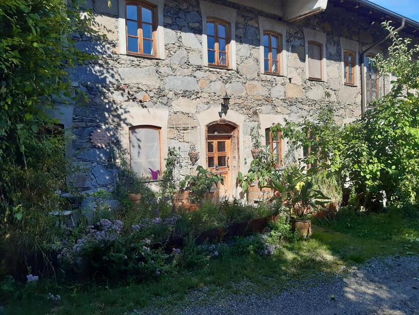 Renoviertes Bauernhaus in Dorflage zu vermieten zimmer