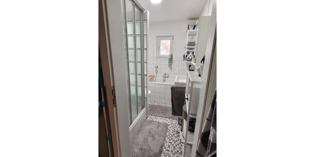Etagenwohnung Siegen - 3 Zimmer, 100 m&sup2;, 850&euro; | Angebot:26349076