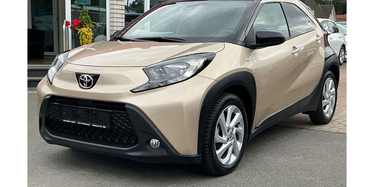 Toyota Aygo (X) 19.380 km 13.990 &euro; Oldenburg 26125