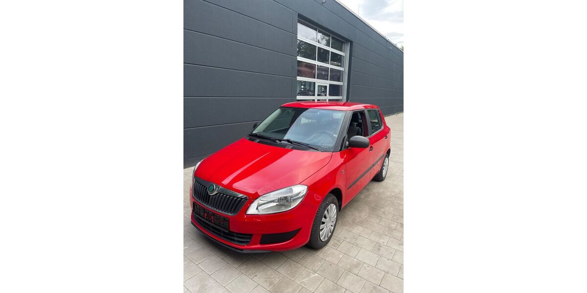 Skoda Fabia 95.767 km 4.900 &euro; Hamburg 21033
